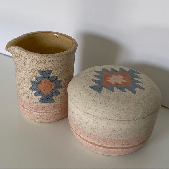 Aztec Creamer Sugar Pottery Sand Art Native American Pastel Blue Rust Orange EUC - Picture 1 of 16